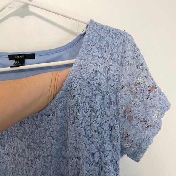 FOREVER 21 Periwinkle Purple / Blue Floral Lace Short Sleeve Peplum Blouse Top L - Picture 5 of 10